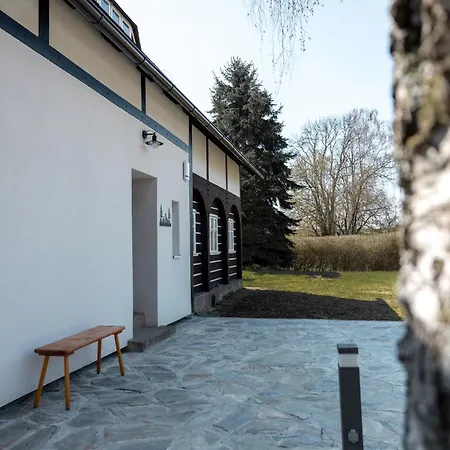V Polích A Lukách Lada